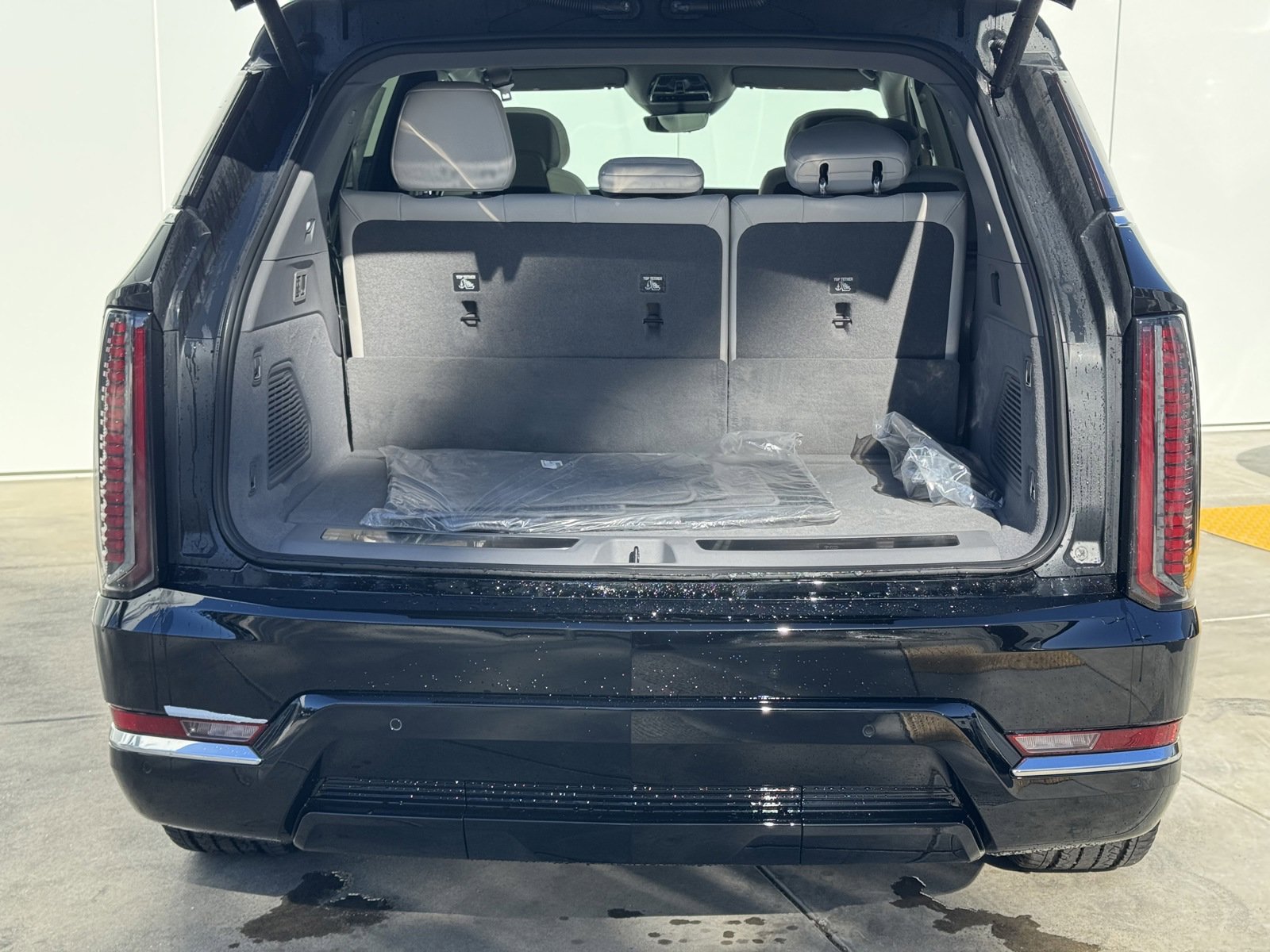 New 2025 Cadillac Escalade IQ Luxury 1 image 9