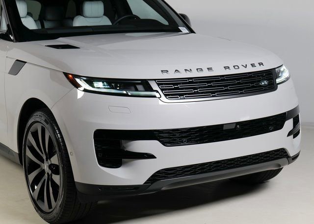 New 2025 Land Rover Range Rover Sport SE image 26