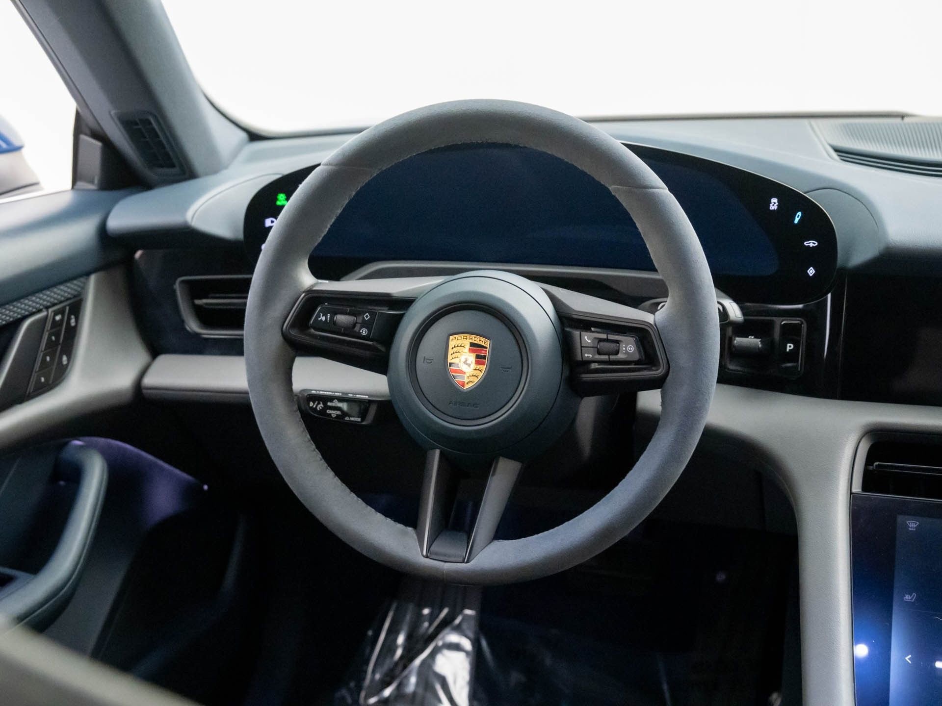 Certified 2022 Porsche Taycan 4S image 12