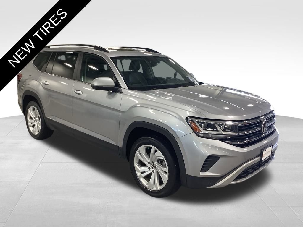 Used 2021 Volkswagen Atlas SE w/ Panoramic Sunroof Package
