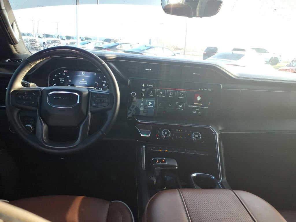 Used 2025 GMC Sierra 1500 Denali Ultimate AWD/4WD image 13