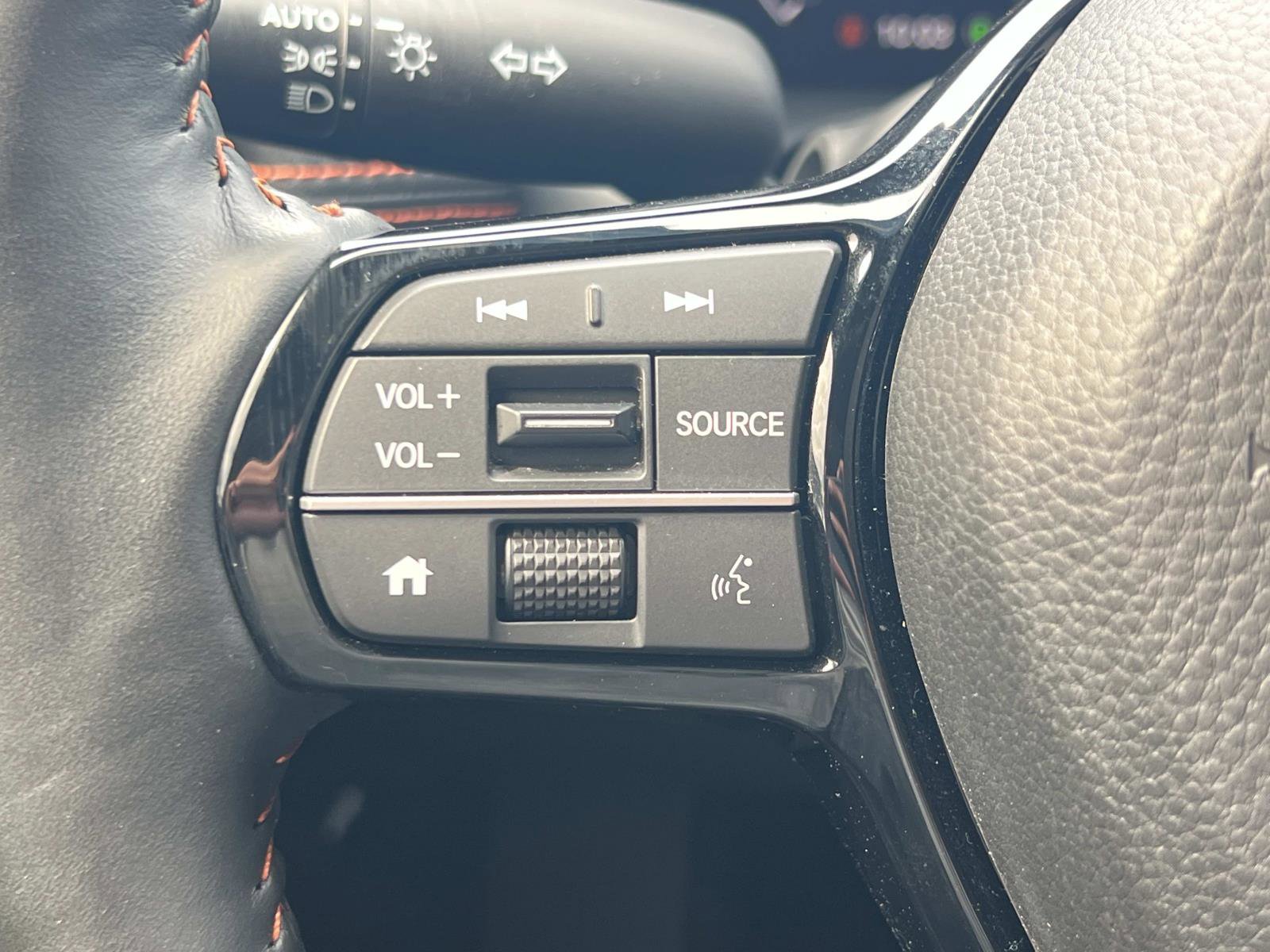 Certified 2024 Honda HR-V Sport image 9