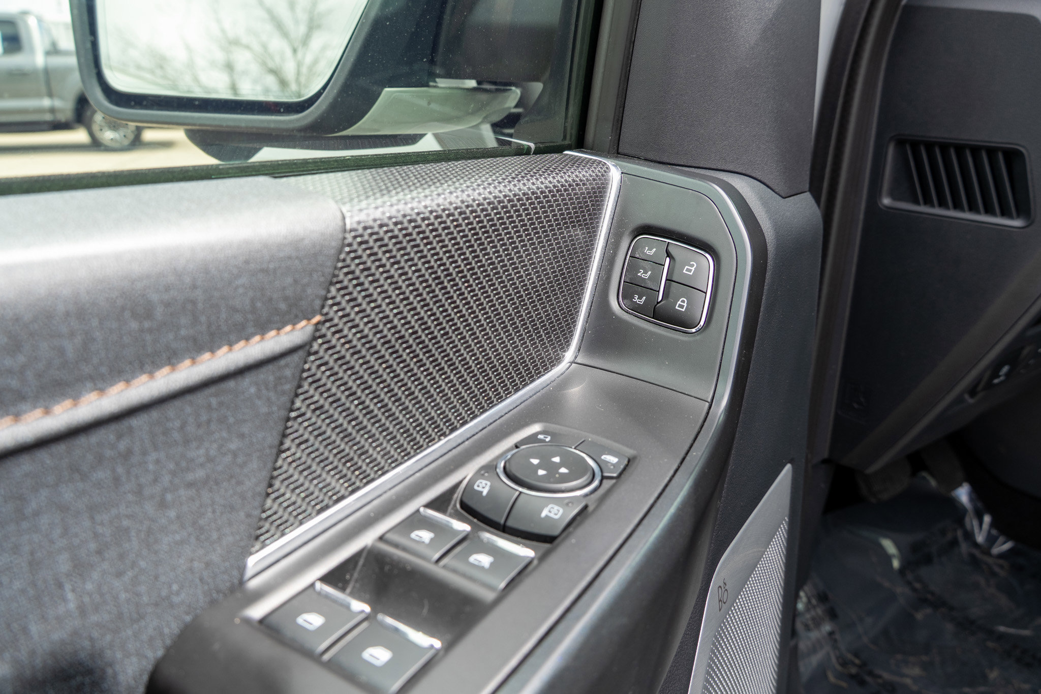 Used 2023 Ford F150 Raptor w/ Raptor 37 Performance Package image 11