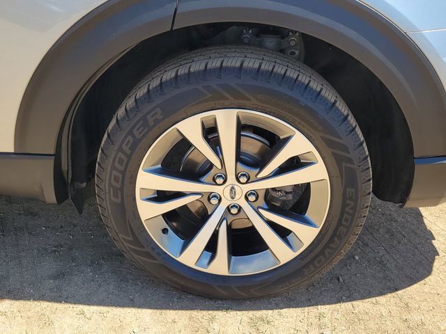 Used 2020 Ford Explorer Platinum w/ Premium Technology Package AWD/4WD image 21