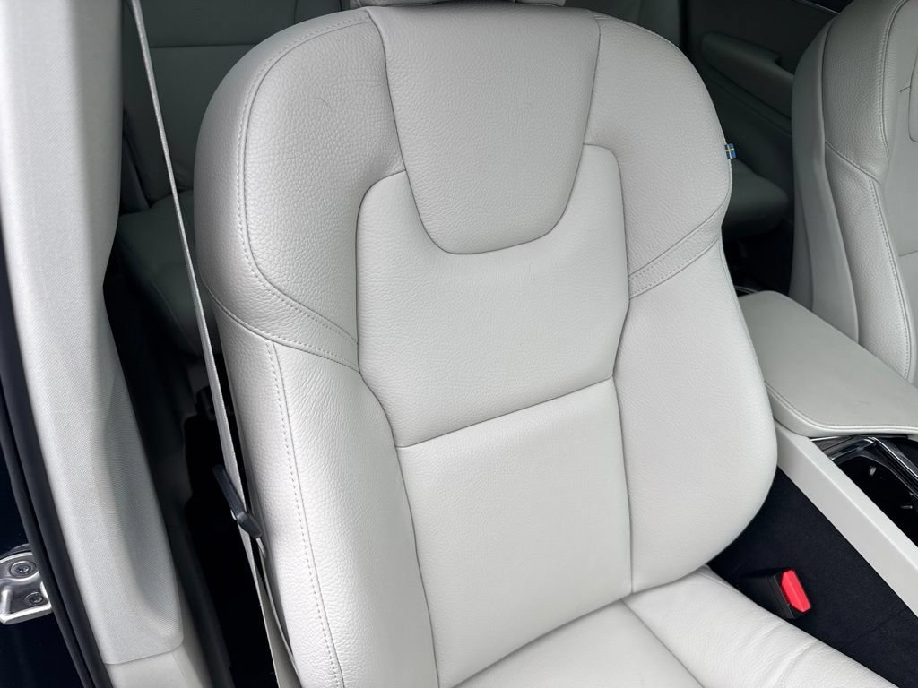 Used 2023 Volvo XC90 B6 Plus AWD/4WD image 70
