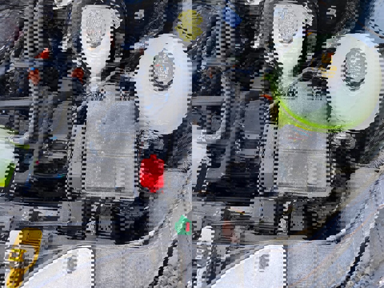 Used 2022 Ford E-Transit Medium Roof image 38