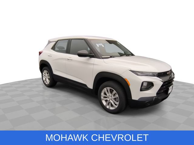 Certified 2022 Chevrolet TrailBlazer LS AWD/4WD image 2