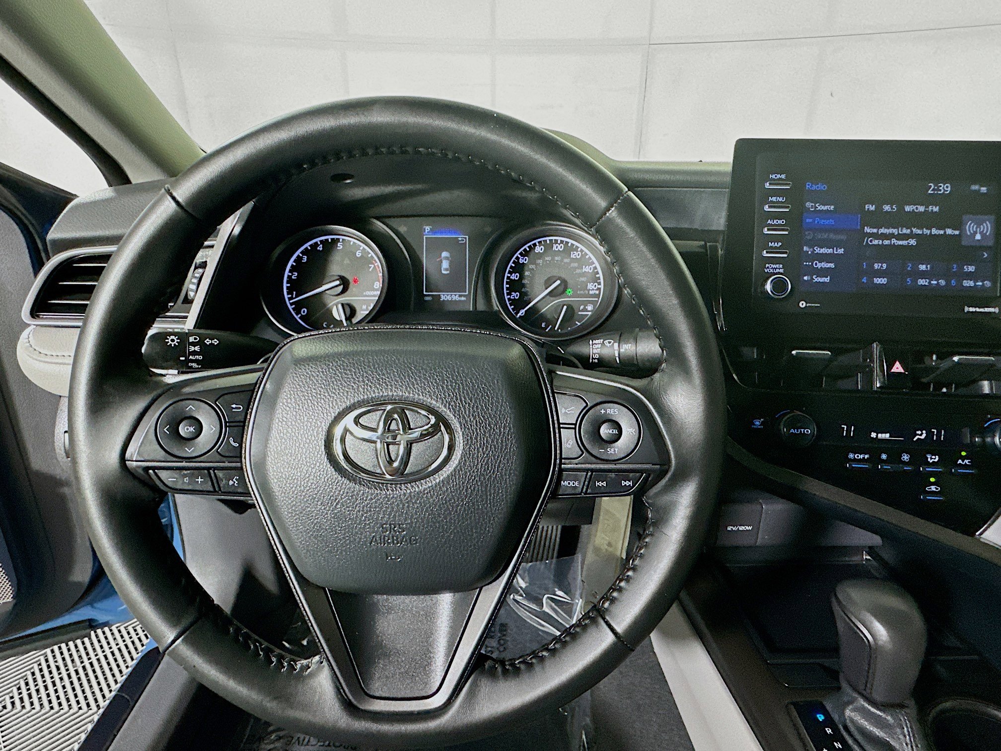 Used 2024 Toyota Camry SE image 15