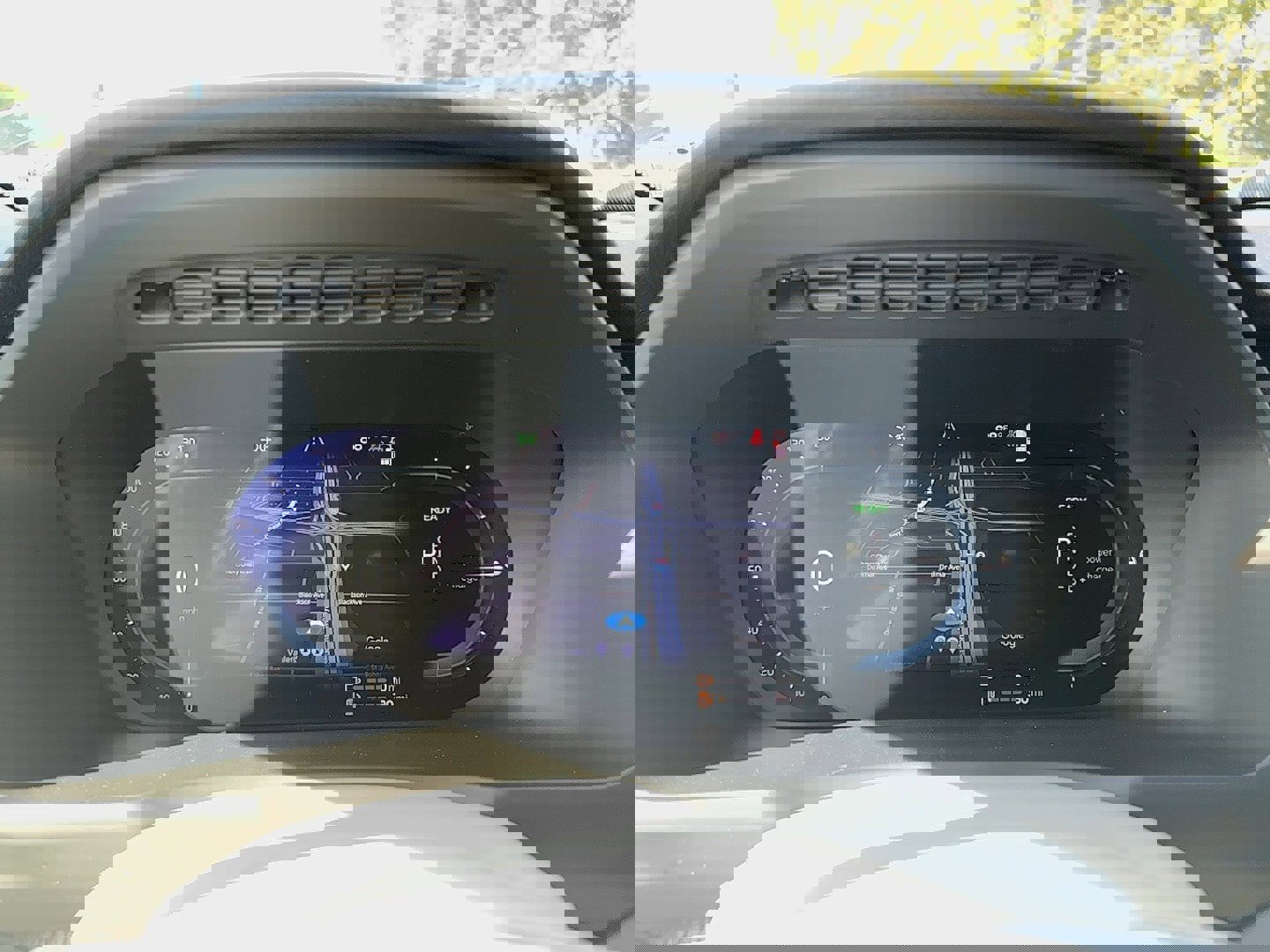 New 2025 Volvo XC90 T8 Core w/ Climate Package image 22