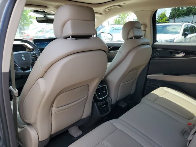 Used 2023 Lincoln Nautilus Reserve w/ Equipment Group 201A FWD image 12