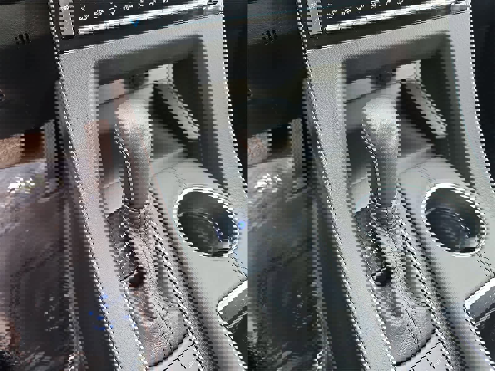 Used 2021 Toyota Avalon XLE w/ Carpet Mat Package (TMS) image 21