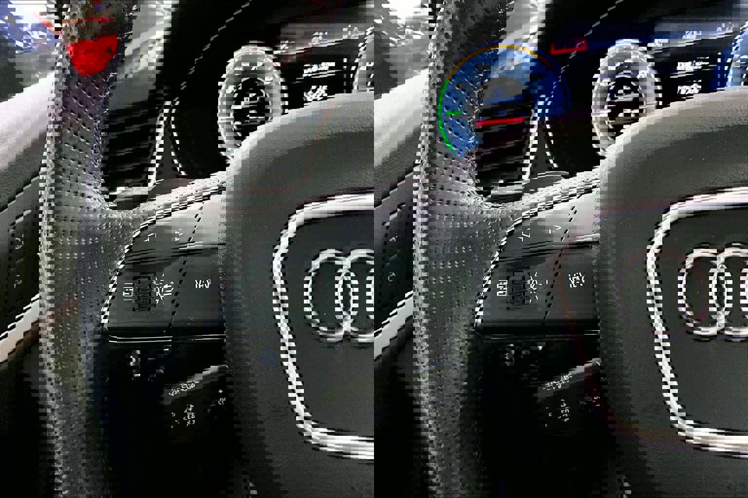 Used 2024 Audi Q5 e Prestige image 24