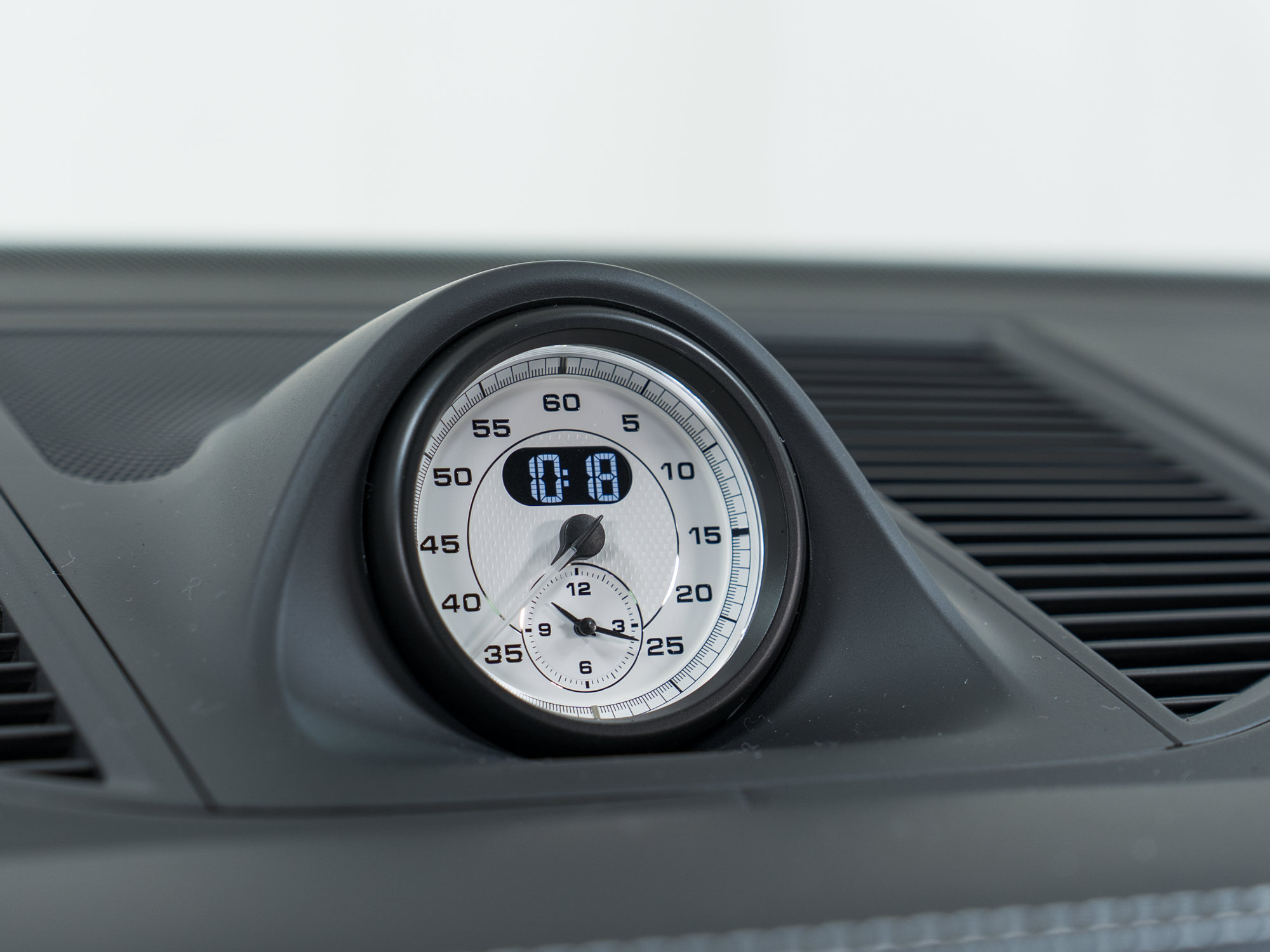 Used 2026 Porsche Macan GTS AWD/4WD image 24
