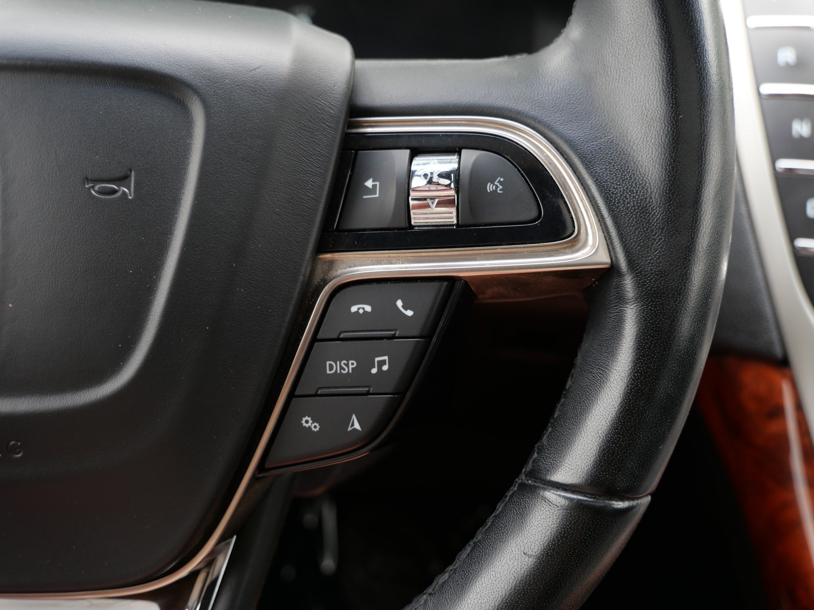 Used 2019 Lincoln Nautilus Reserve AWD/4WD image 29