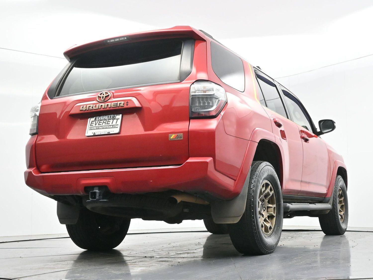 Used 2023 Toyota 4Runner 40th Anniversary SE AWD/4WD image 48