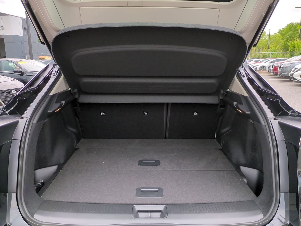 Certified 2024 Nissan Ariya AWD image 31