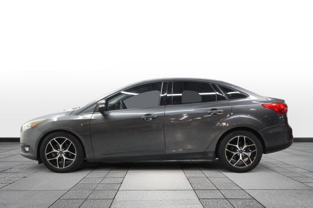 Used 2017 Ford Focus SEL image 4