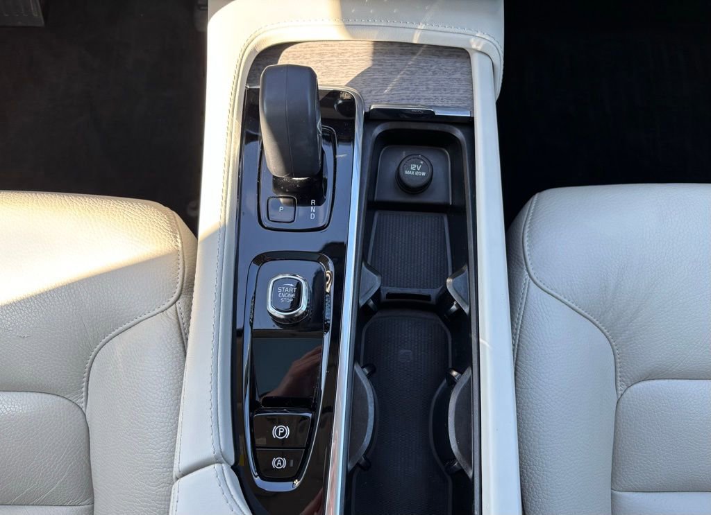 Certified 2023 Volvo XC90 T8 Plus w/ Protection Package AWD/4WD image 31