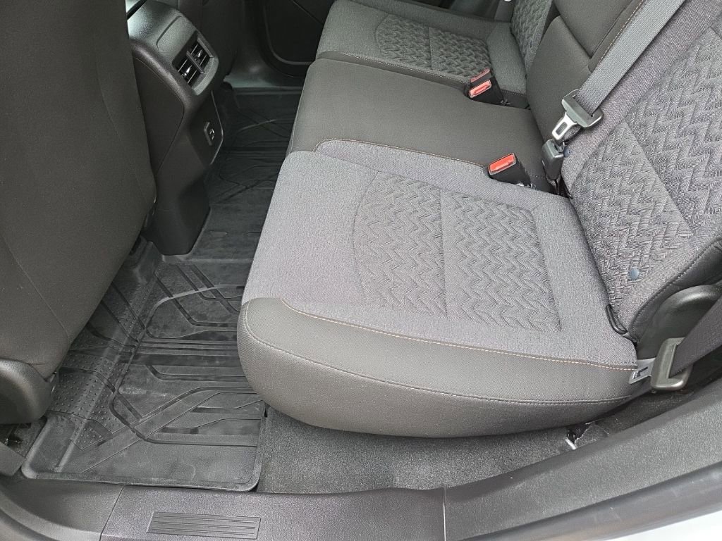 Certified 2024 Chevrolet Equinox LT w/ LPO, Floor Liner Package image 15
