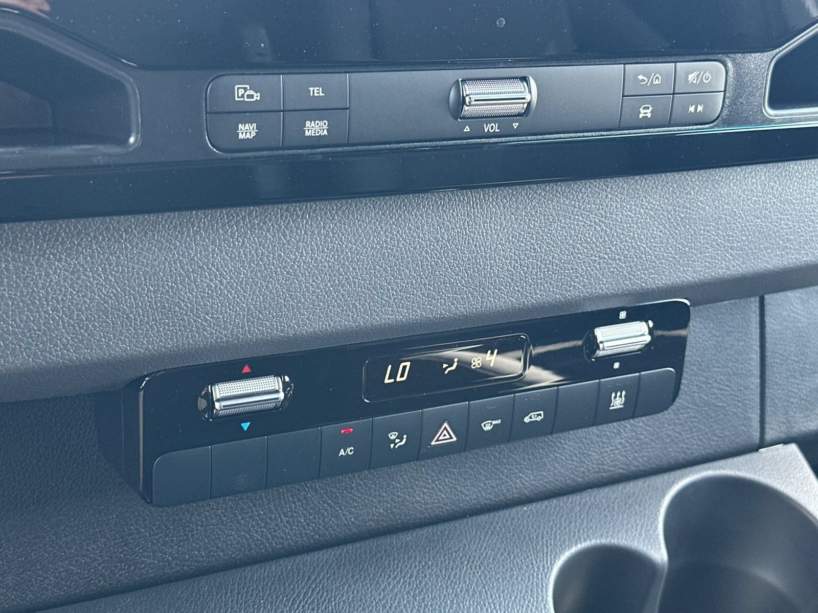 New 2025 Mercedes-Benz eSprinter 170 Cargo image 23