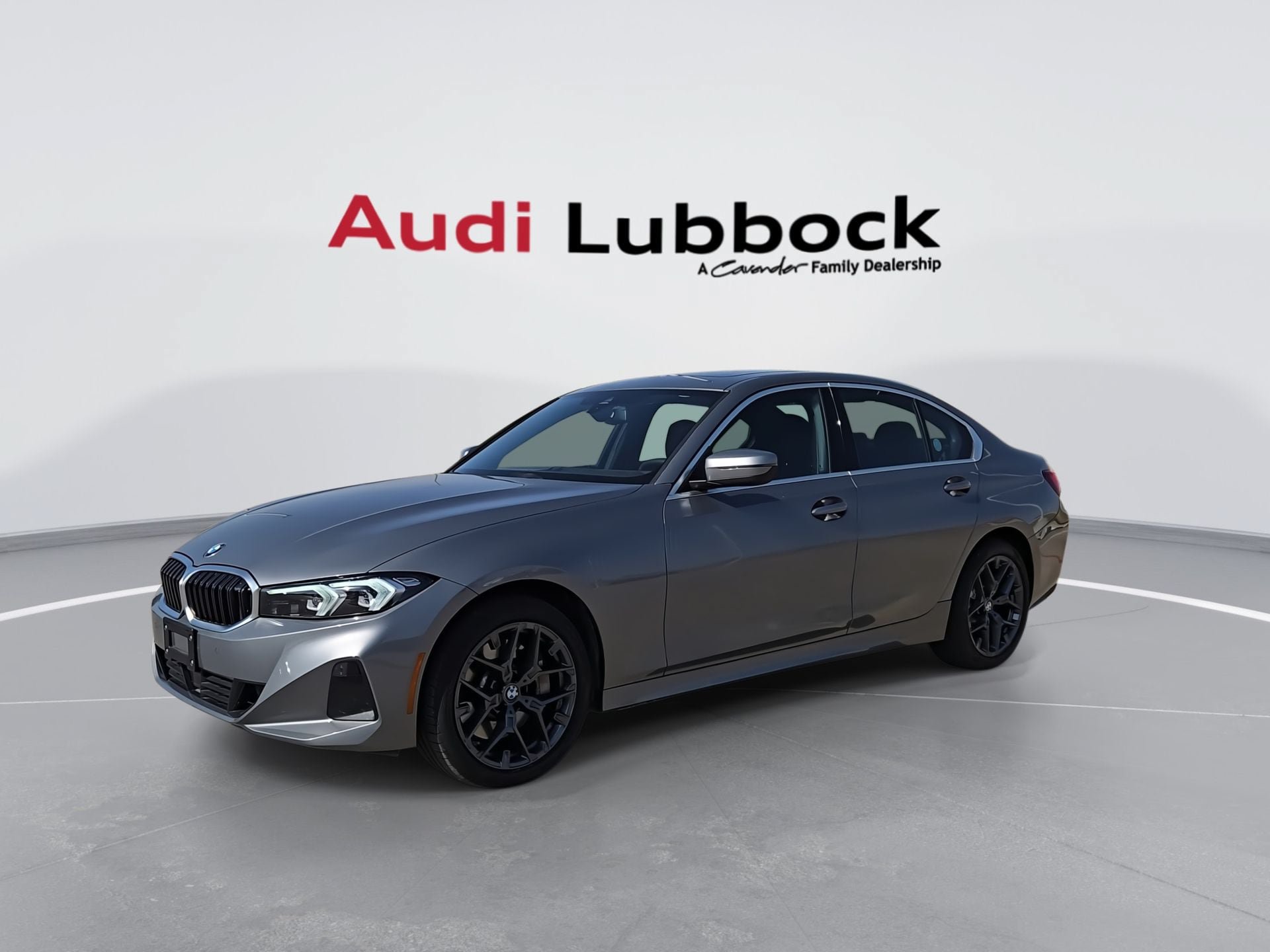 Used 2026 BMW 330i xDrive Sedan AWD/4WD image 4