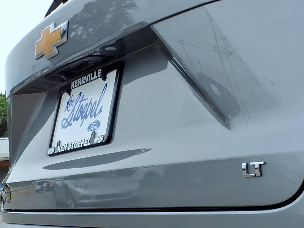 Used 2025 Chevrolet Trax LT w/ LT Convenience Package FWD image 7