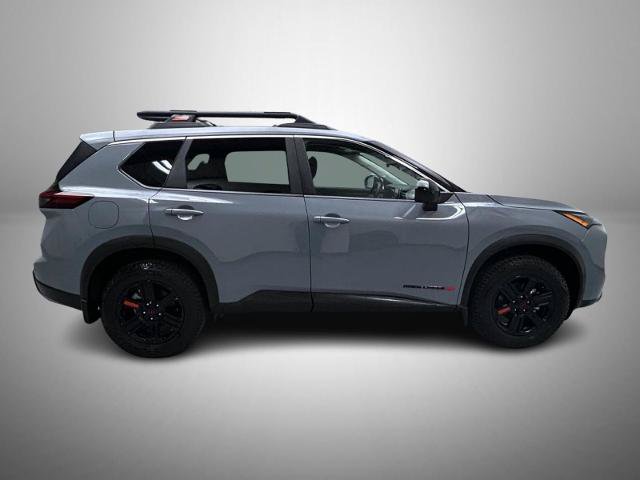 Certified 2025 Nissan Rogue SV AWD/4WD image 4