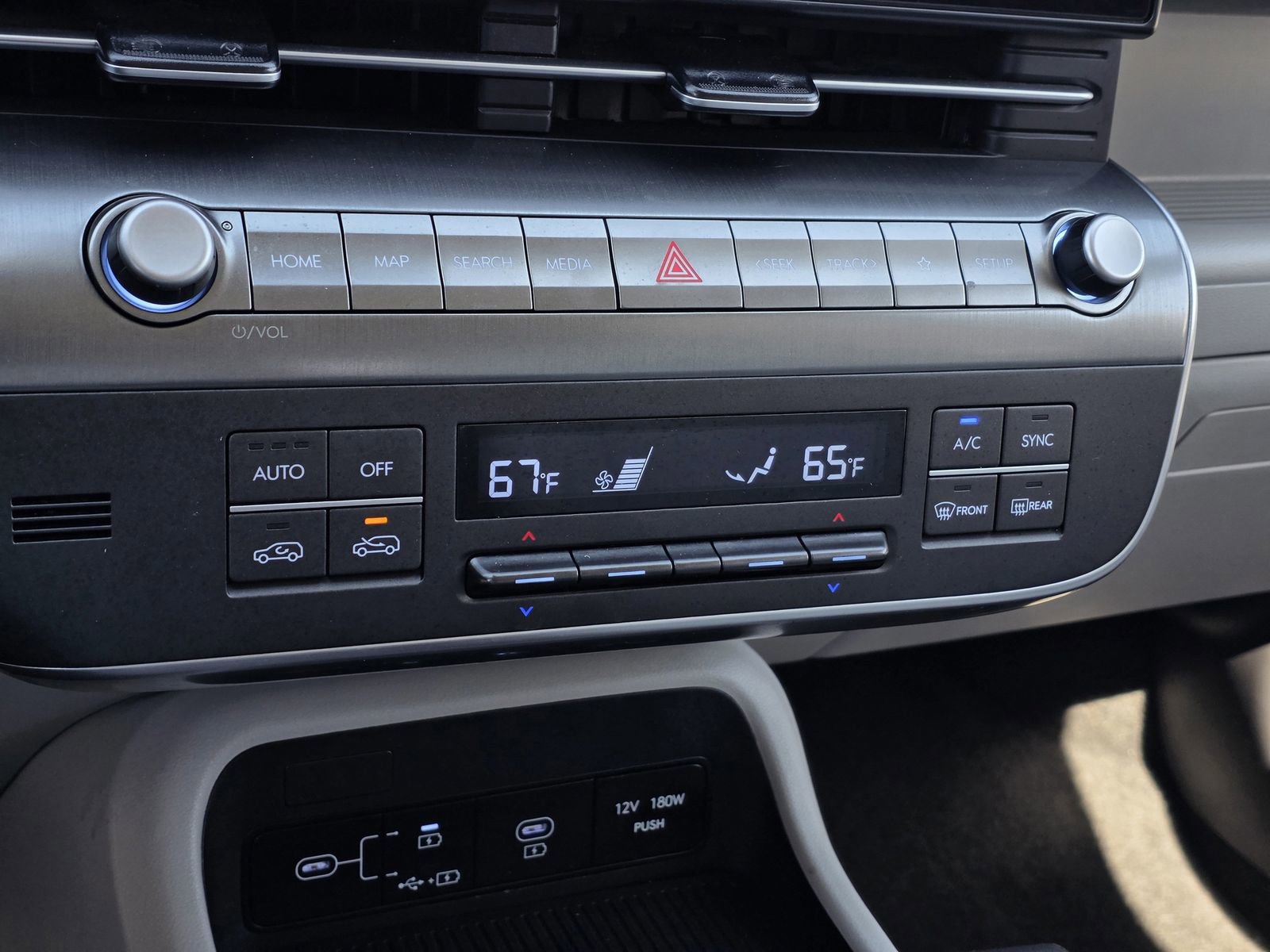 Certified 2025 Hyundai Kona SEL image 22