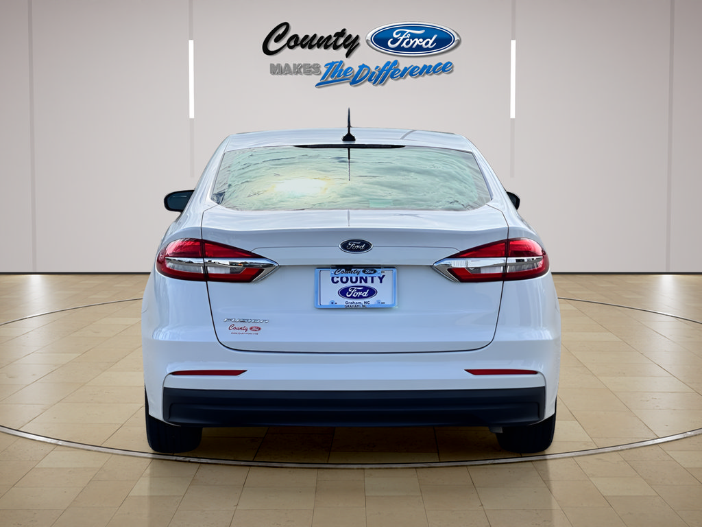 Used 2019 Ford Fusion S FWD image 4