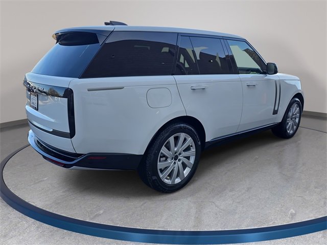 New 2026 Land Rover Range Rover SE image 5