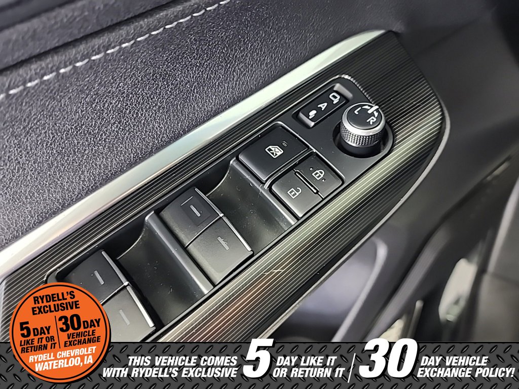 Used 2021 Toyota Venza XLE w/ Softex Package image 35