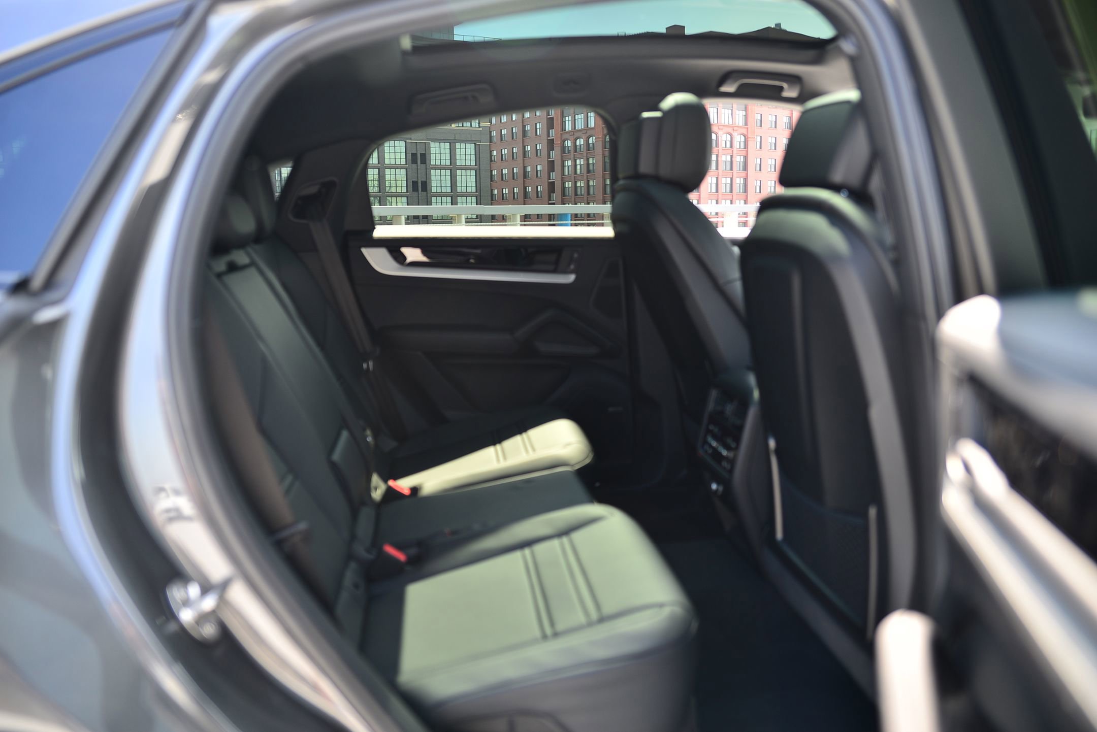 Used 2026 Porsche Cayenne S image 25