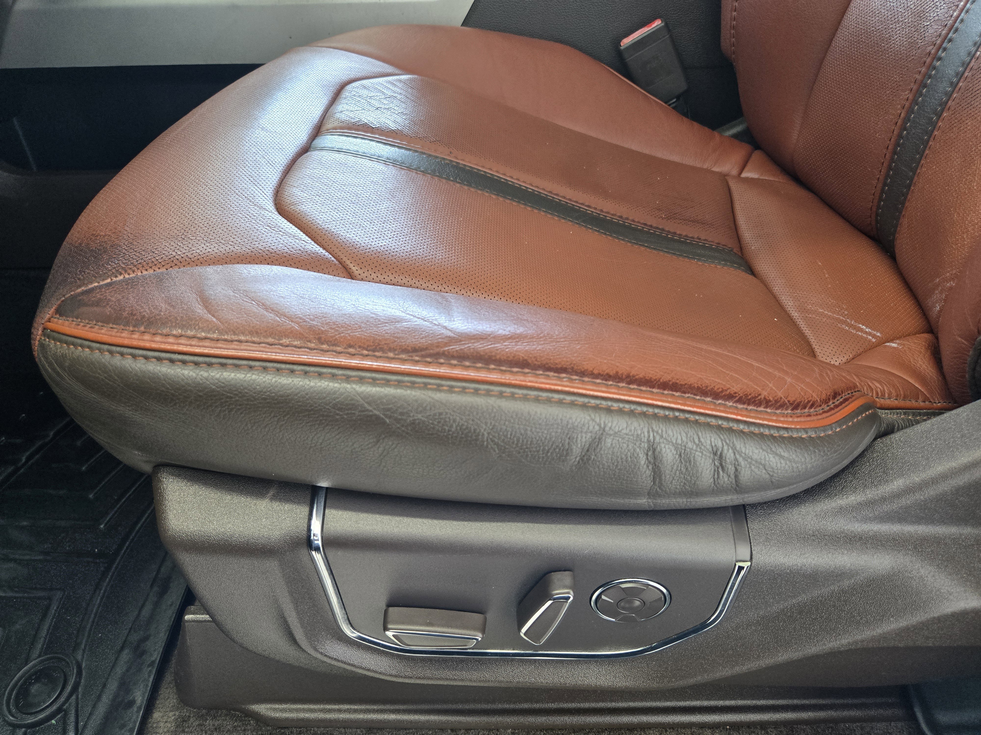 Used 2018 Ford F150 King Ranch w/ Equipment Group 601A Luxury AWD/4WD image 19