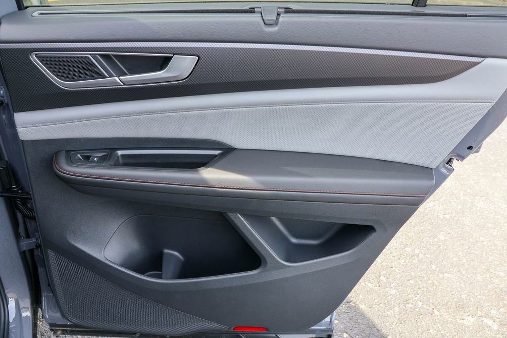 New 2025 Volkswagen Atlas Peak Edition SE image 38