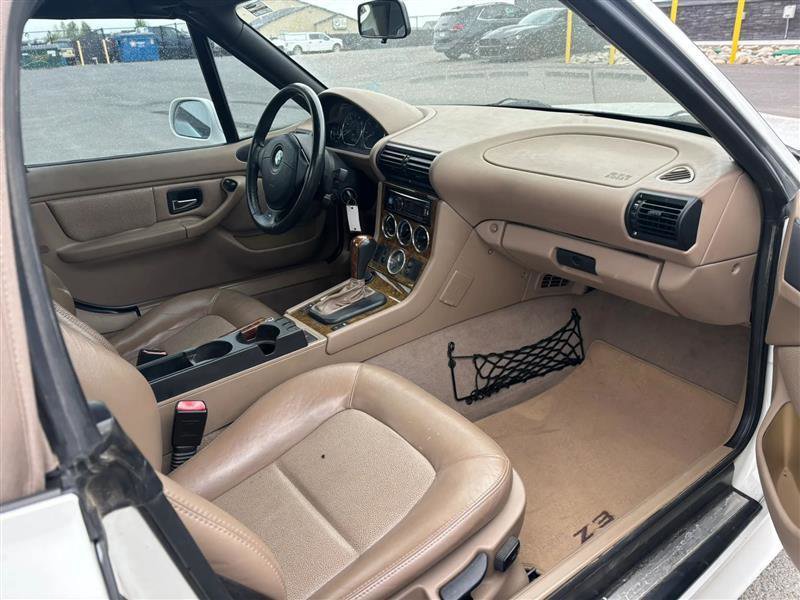 Used 2001 BMW Z3 3.0i RWD image 10