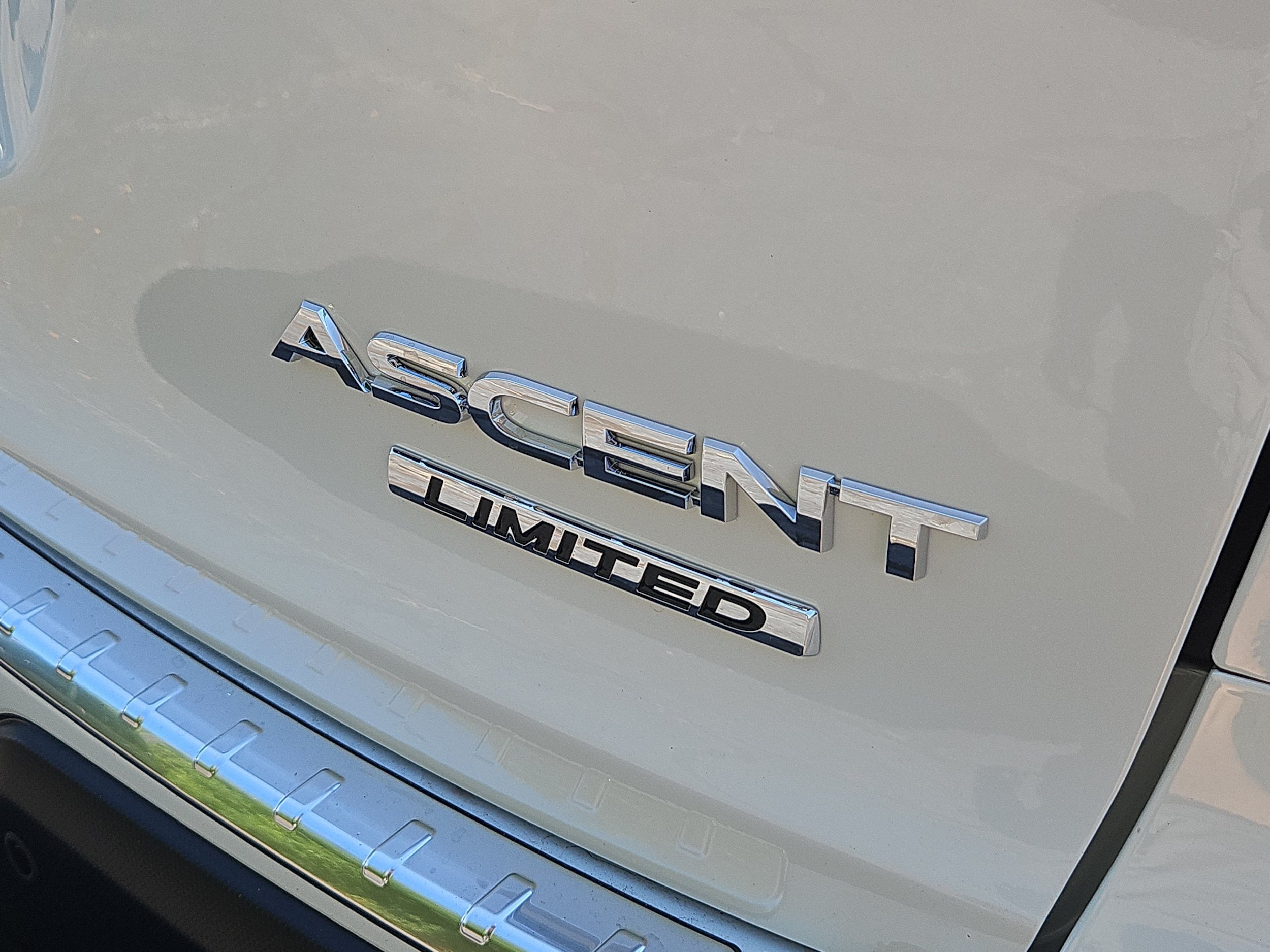 New 2026 Subaru Ascent Limited AWD/4WD image 4