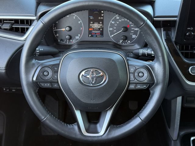 Used 2023 Toyota Corolla Cross LE AWD/4WD image 12
