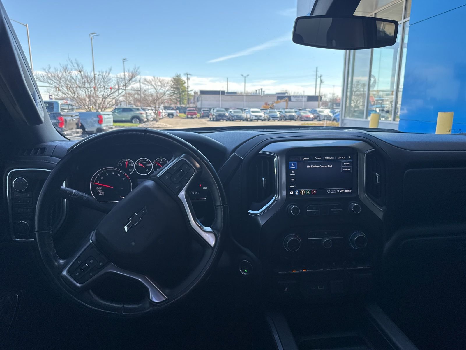 Used 2020 Chevrolet Silverado 1500 RST image 2