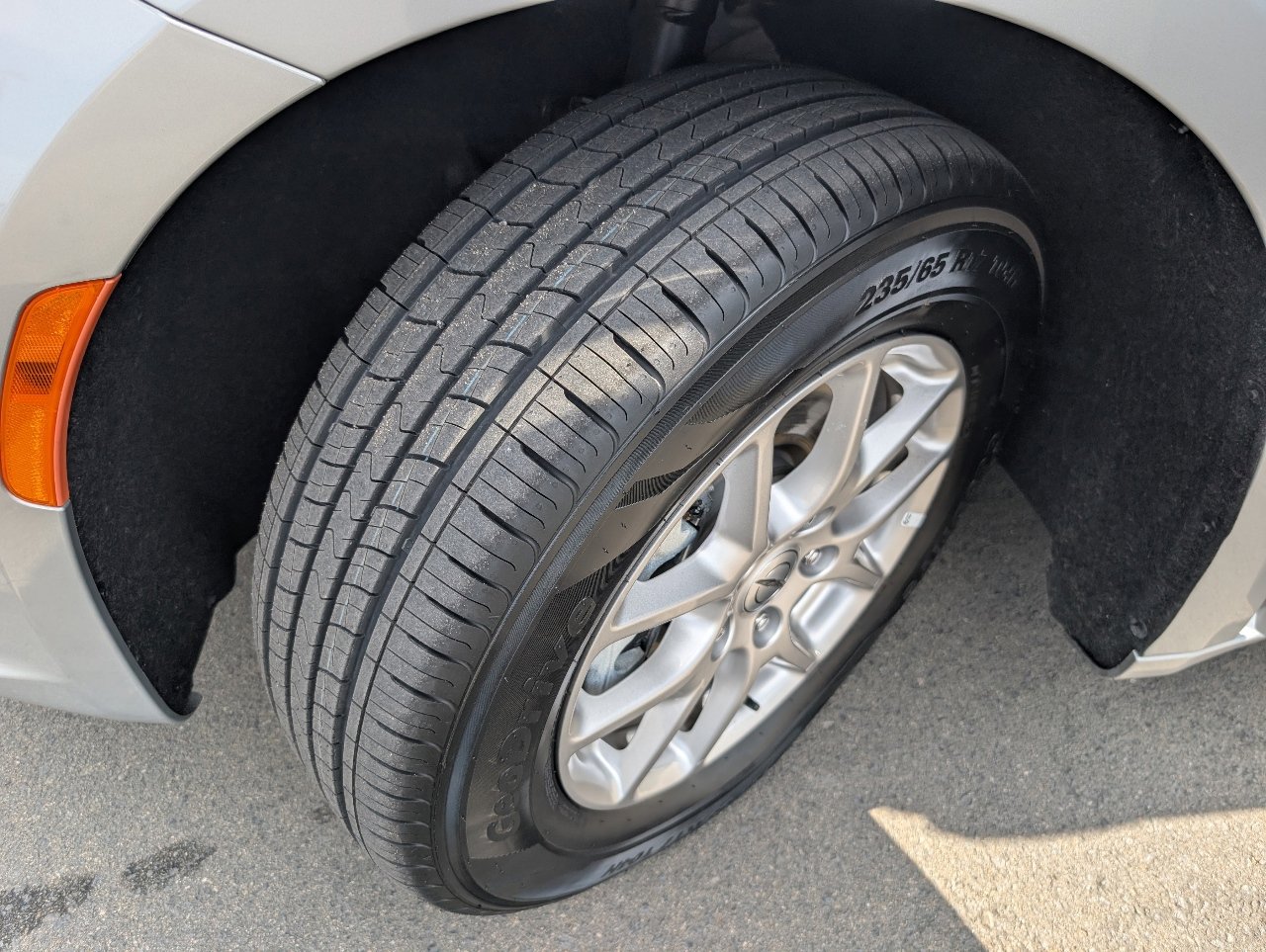 Used 2024 Chrysler Pacifica Touring image 21