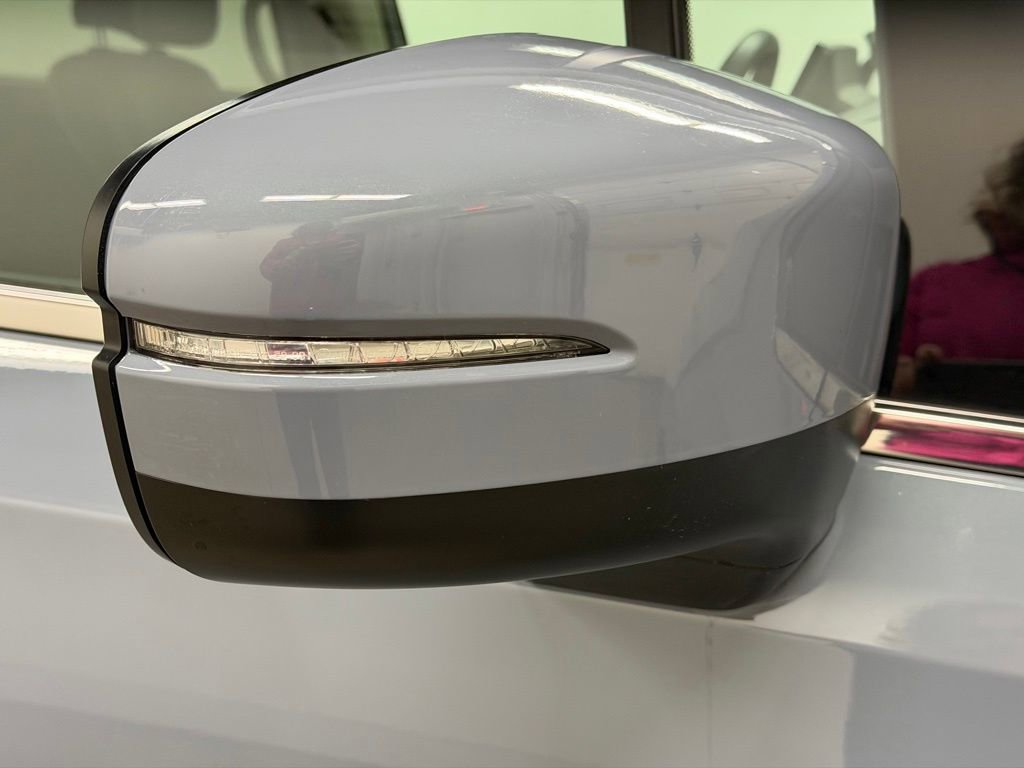 Used 2025 Honda Odyssey Touring image 14