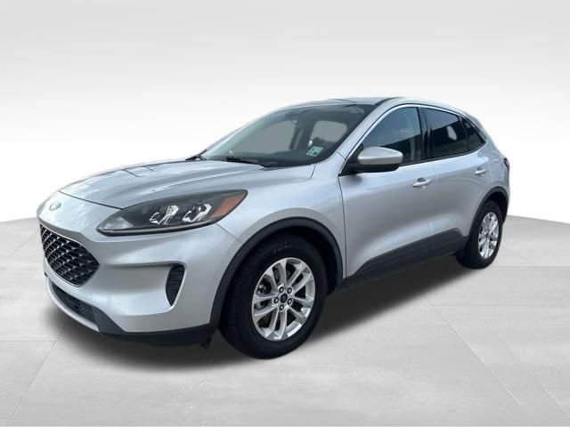 Used 2020 Ford Escape SE image 3