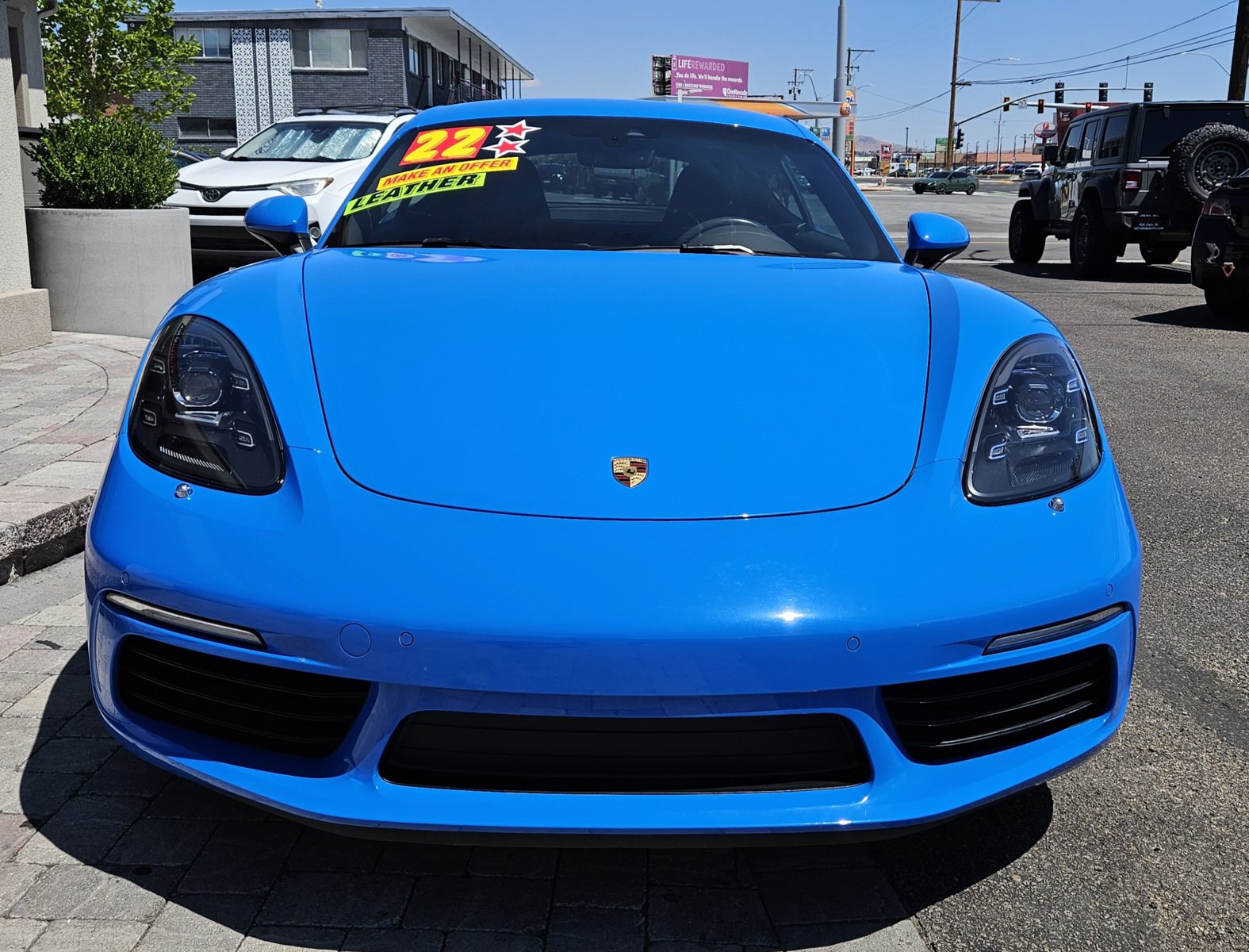 Used 2022 Porsche 718 Cayman RWD image 2