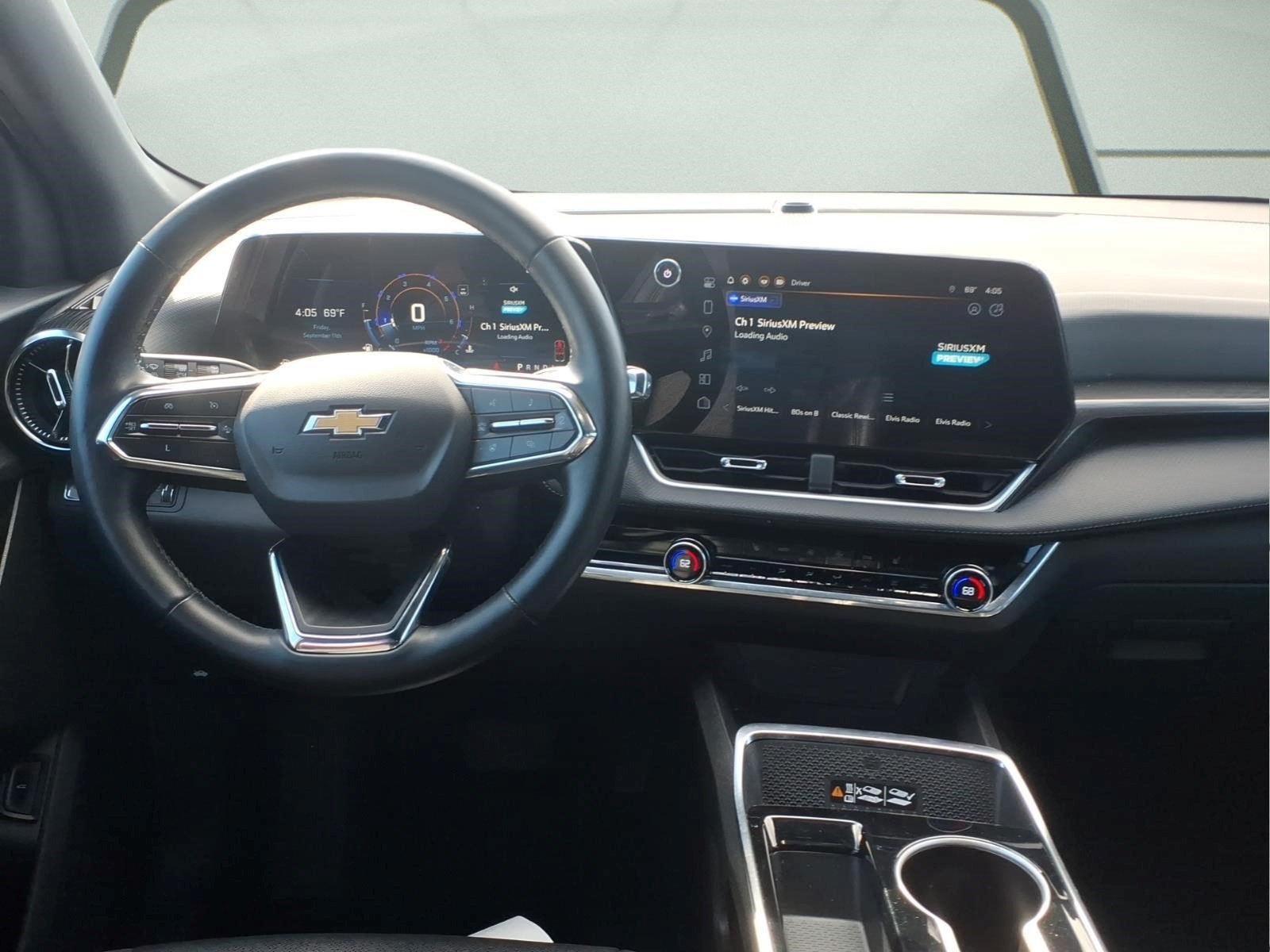 Certified 2025 Chevrolet Equinox LT w/ Convenience Package II AWD/4WD image 10