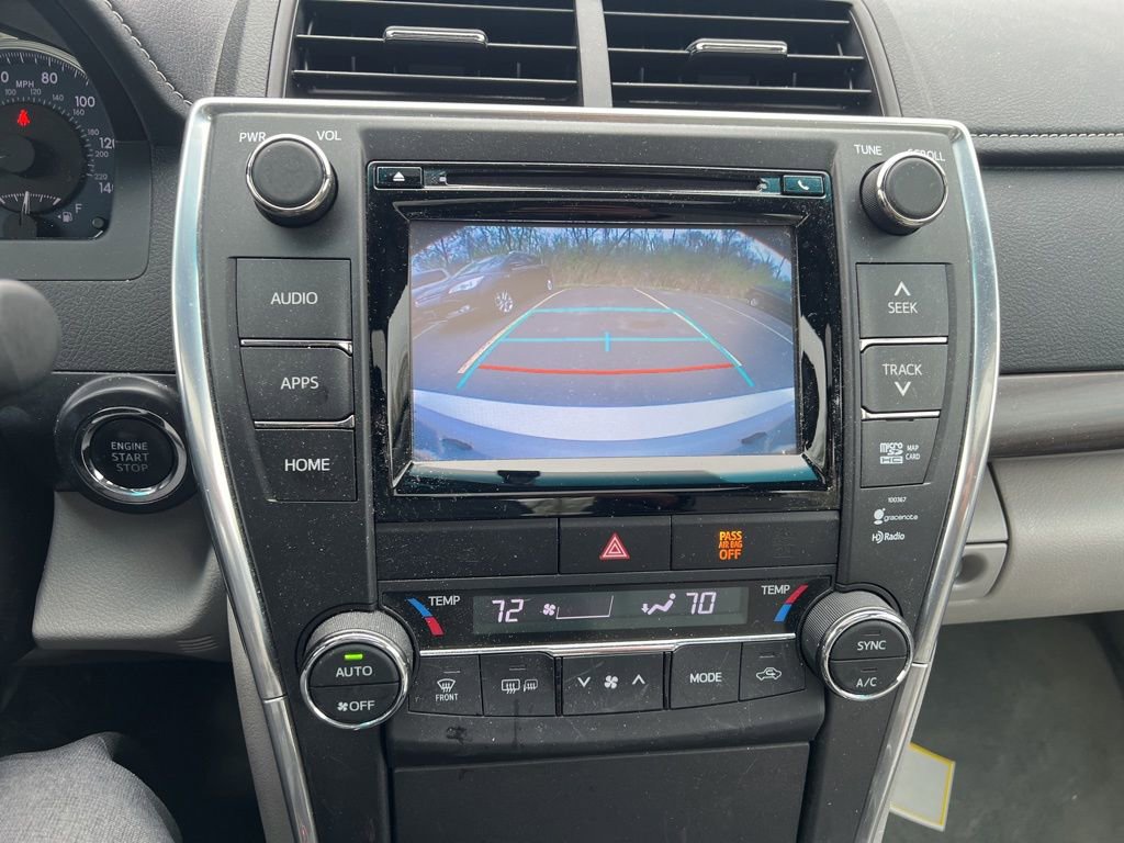 Used 2015 Toyota Camry XLE w/ Moonroof Package FWD image 9