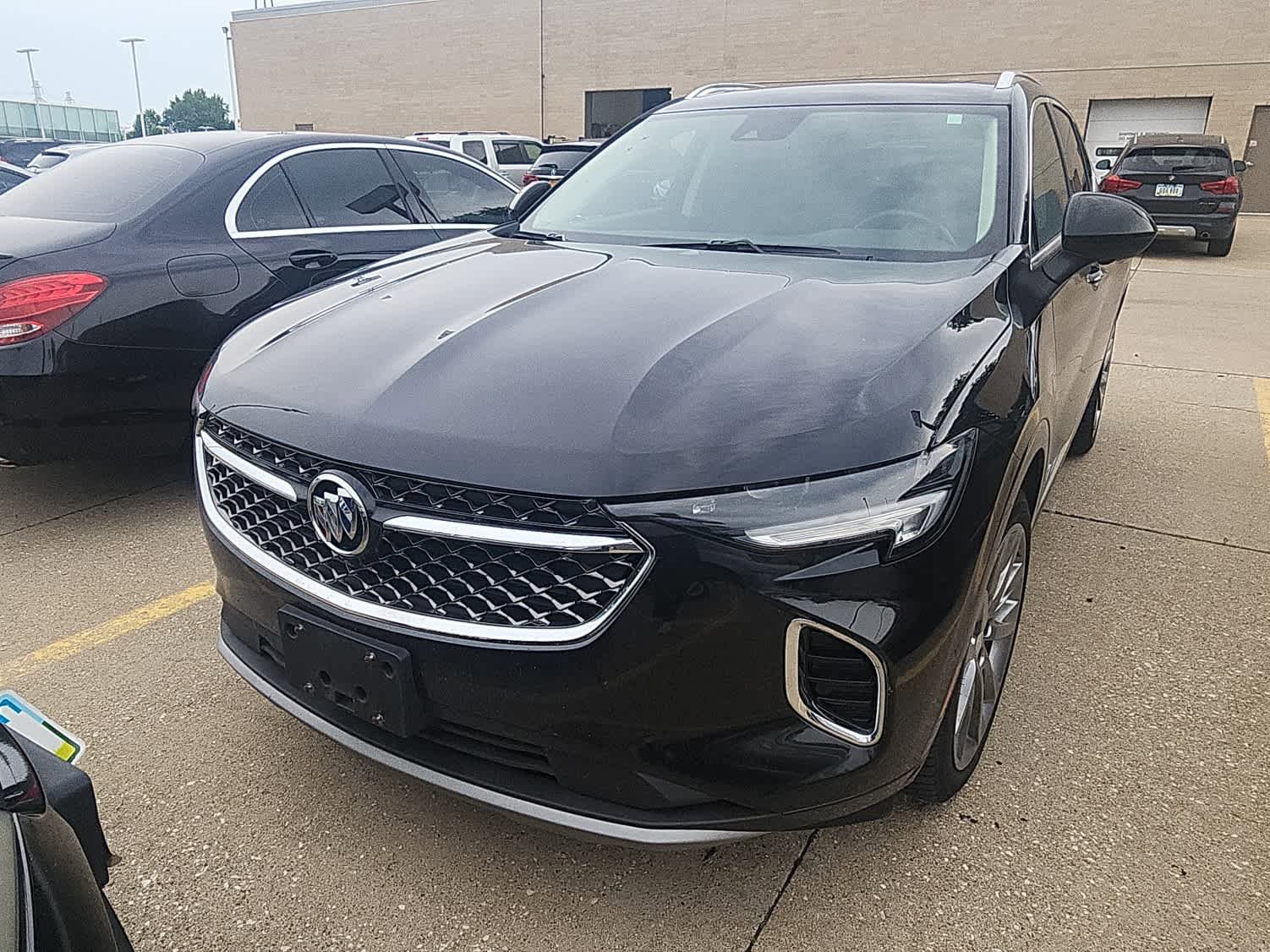 Used 2021 Buick Envision Avenir w/ Technology Package II AWD/4WD image 2