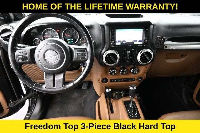 Used 2013 Jeep Wrangler Unlimited Rubicon w/ Connectivity Group AWD/4WD image 15