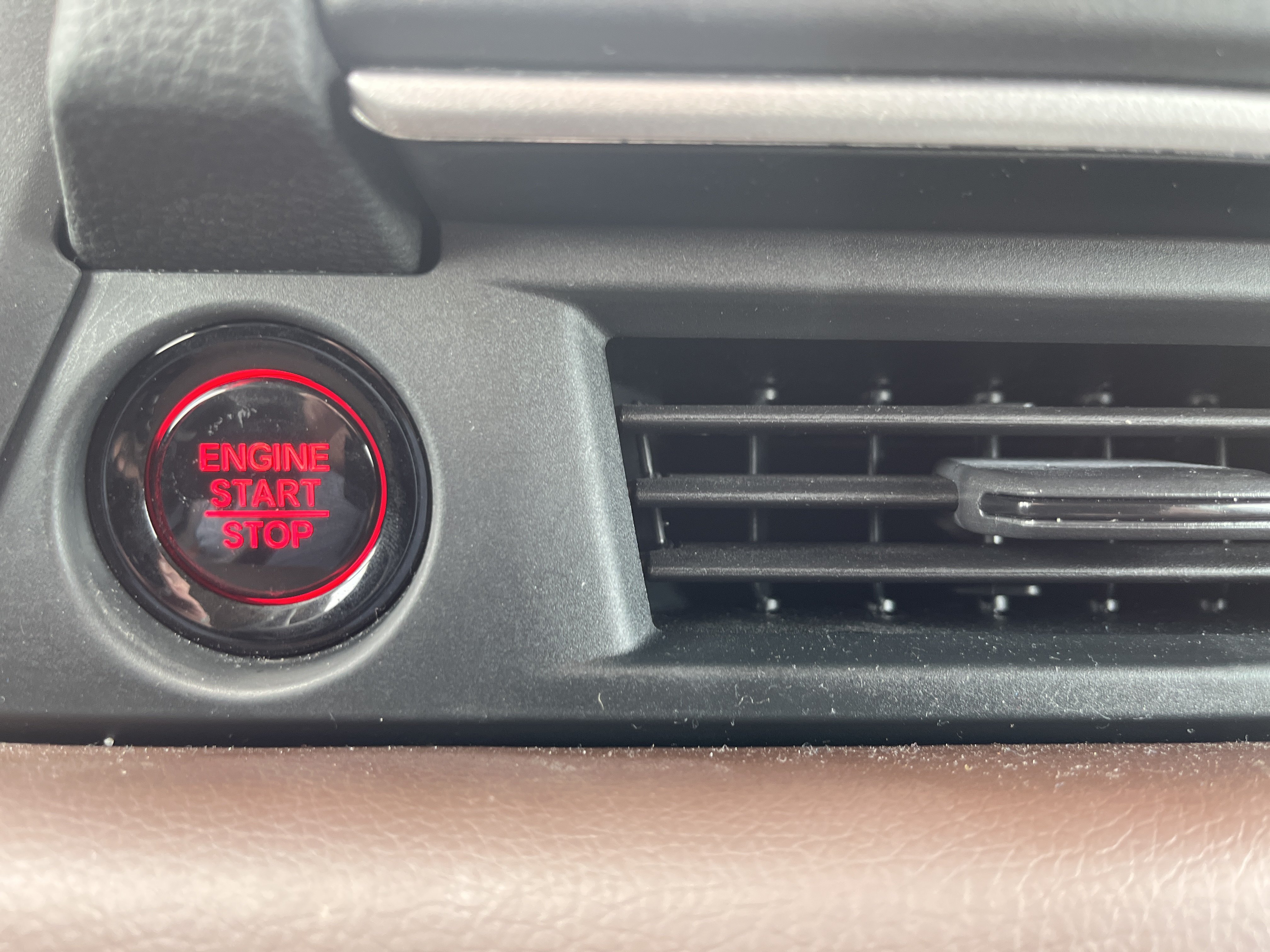 Certified 2024 Honda Pilot Elite image 32