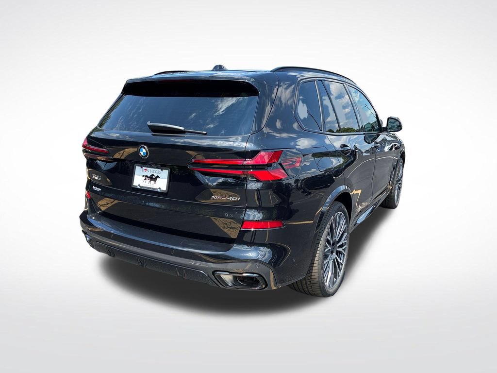 New 2026 BMW X5 xDrive40i w/ M Sport Package AWD/4WD image 3