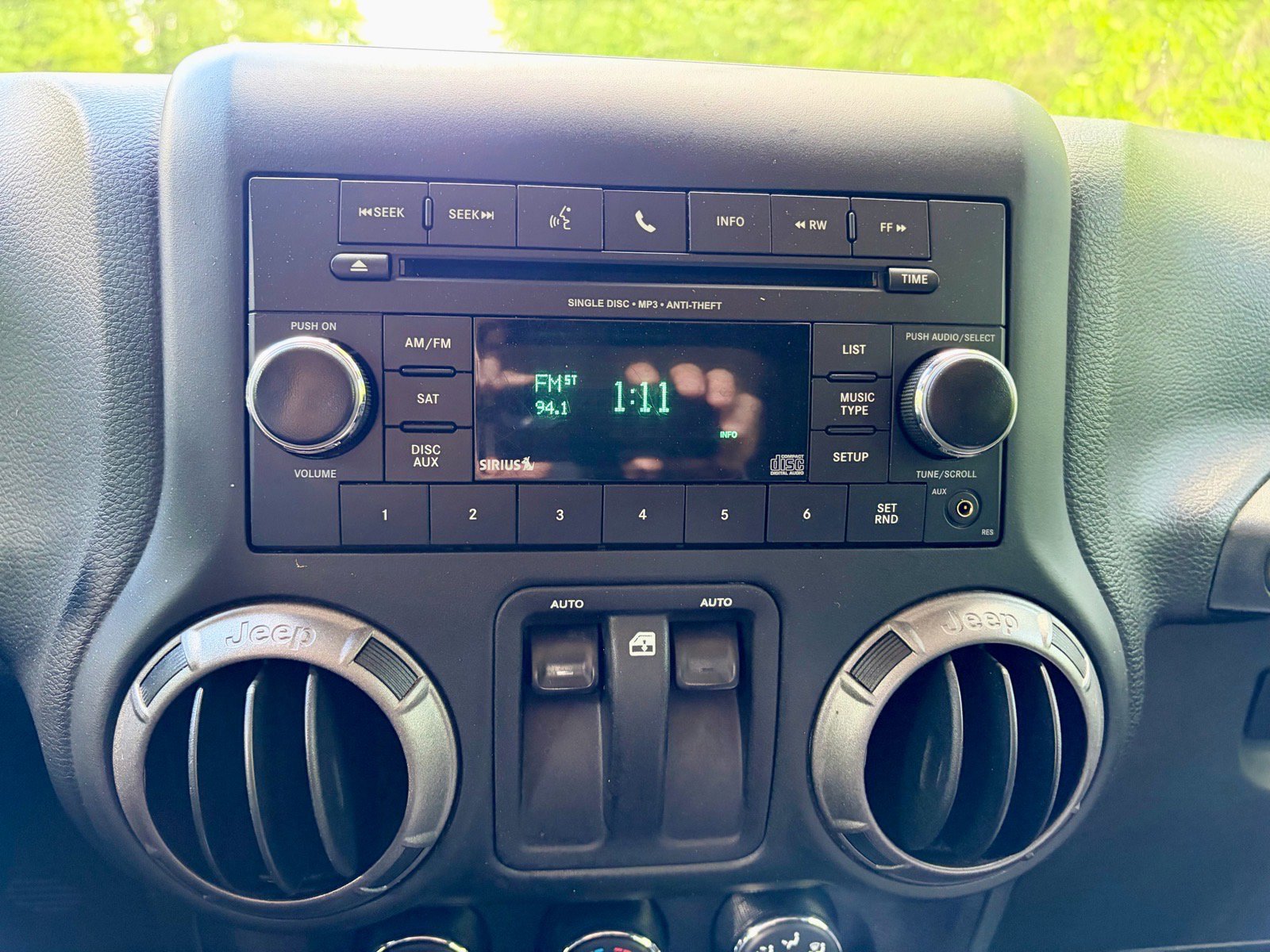 Used 2018 Jeep Wrangler Sport AWD/4WD image 18