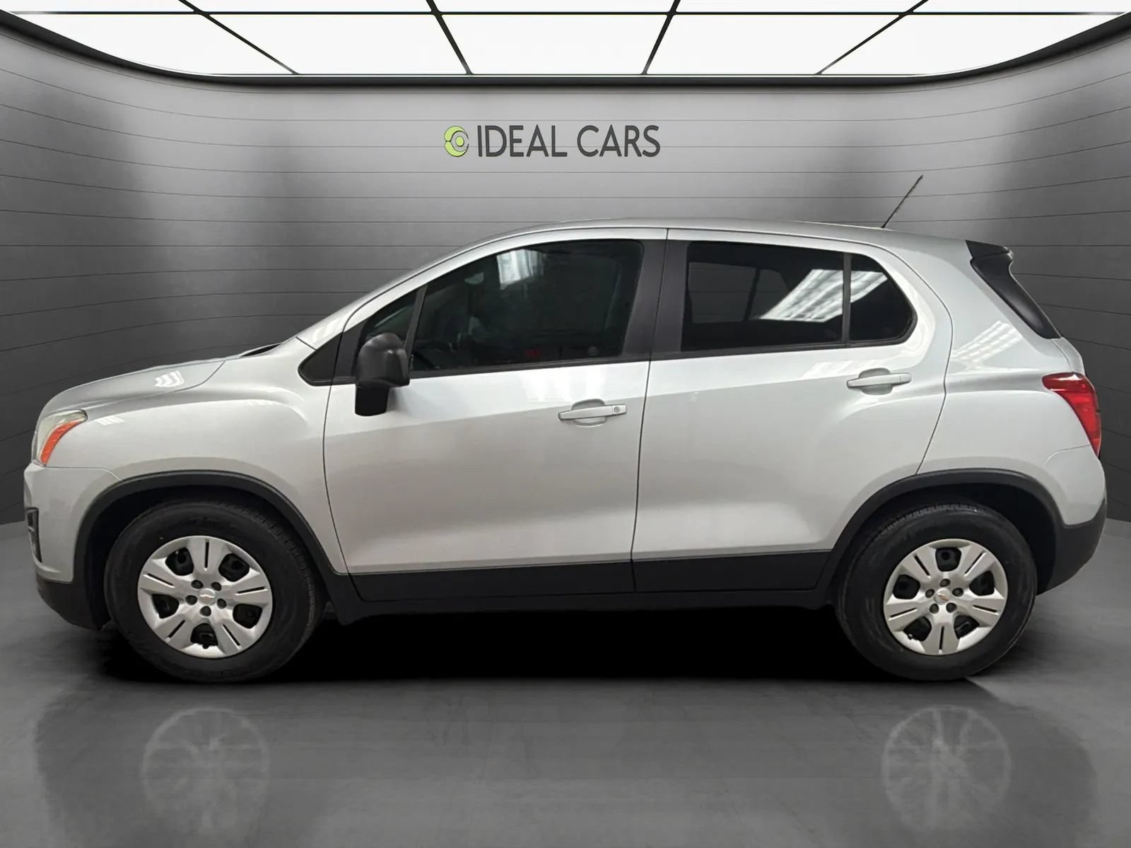Used 2015 Chevrolet Trax LS FWD image 8
